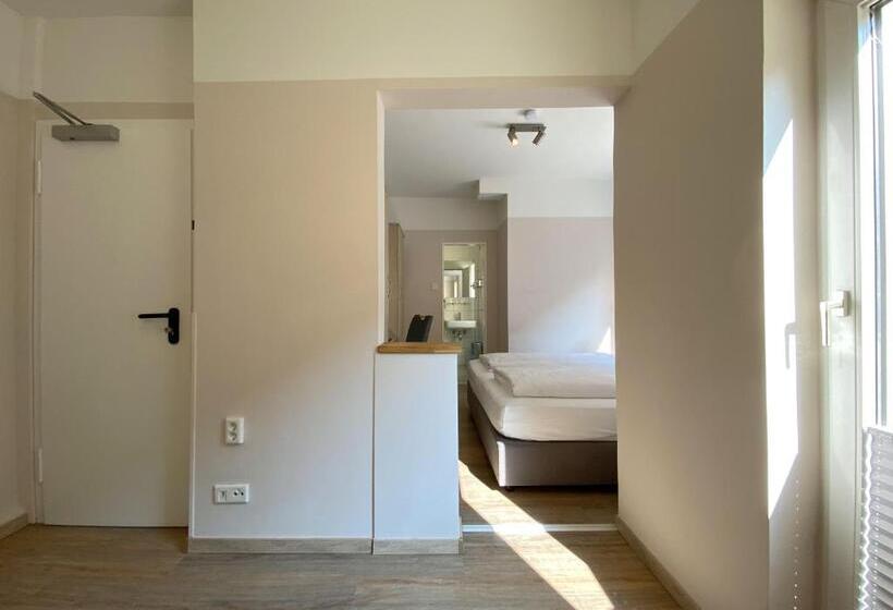 Студио Стандарт с Балконом, Also Hotel An Der Hardt