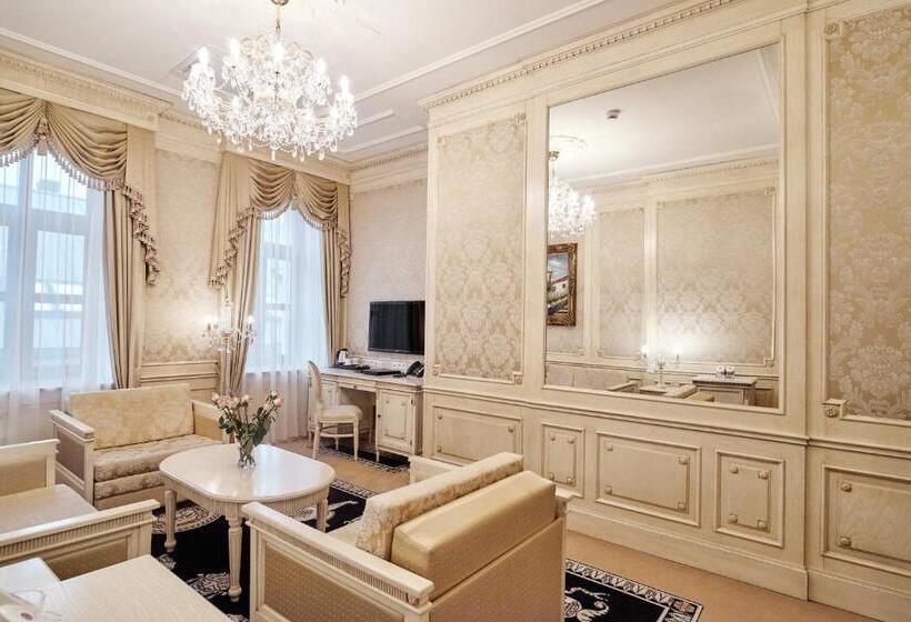 Апартаменты 1 Спальня, Koronny