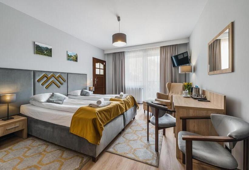 Номер Deluxe, Smile Pieniny