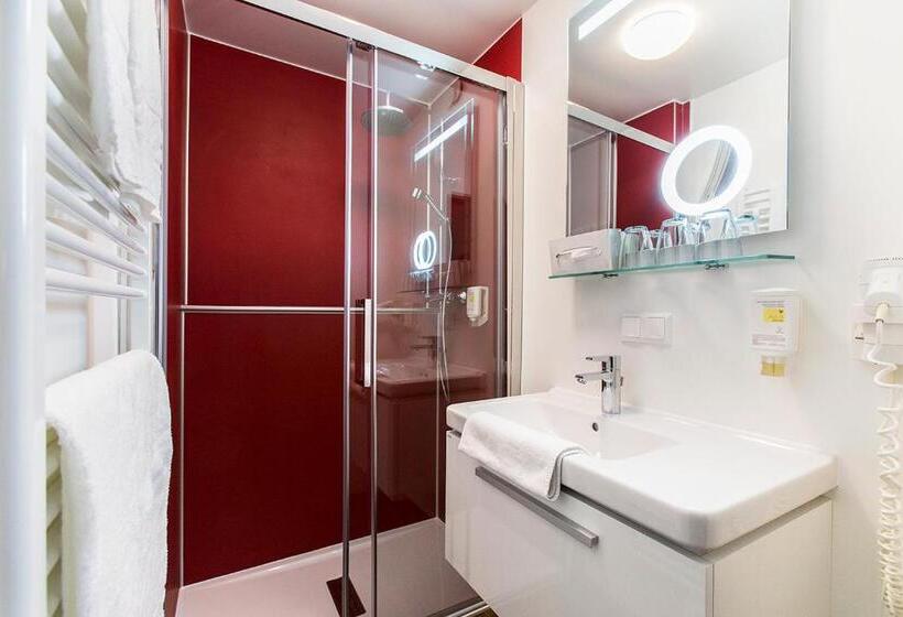 Номер Стандарт с Балконом, Landhotel Rosentaler Hof