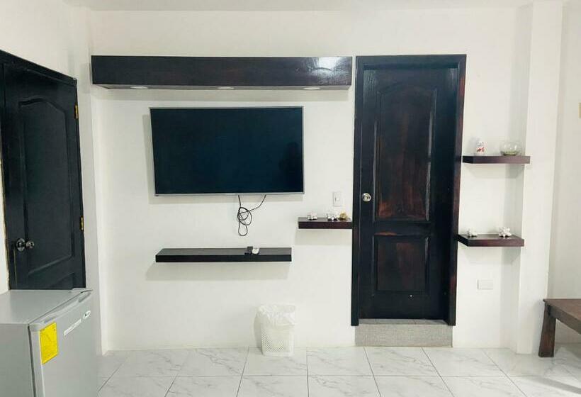 Номер Стандарт с Балконом, Hostal Carpao Lodging