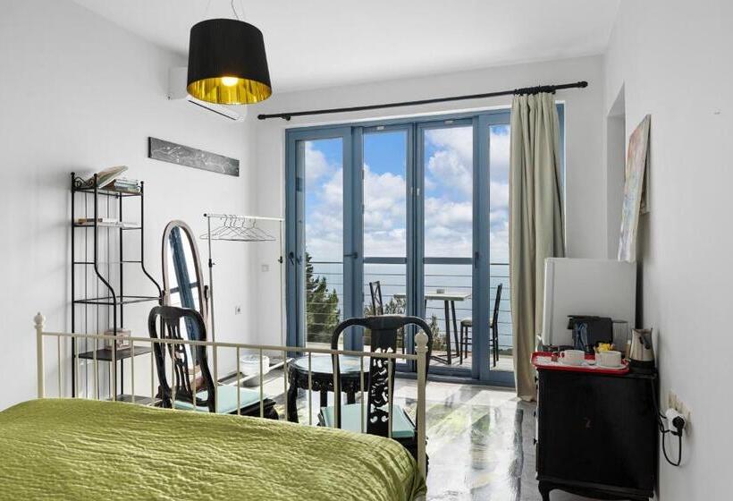 스위트, Serenity Boutique Suites