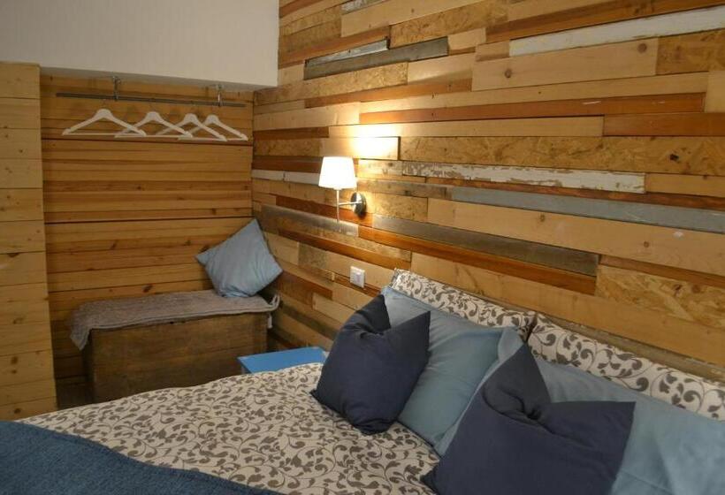 标准工作室, B&b Cappuccini