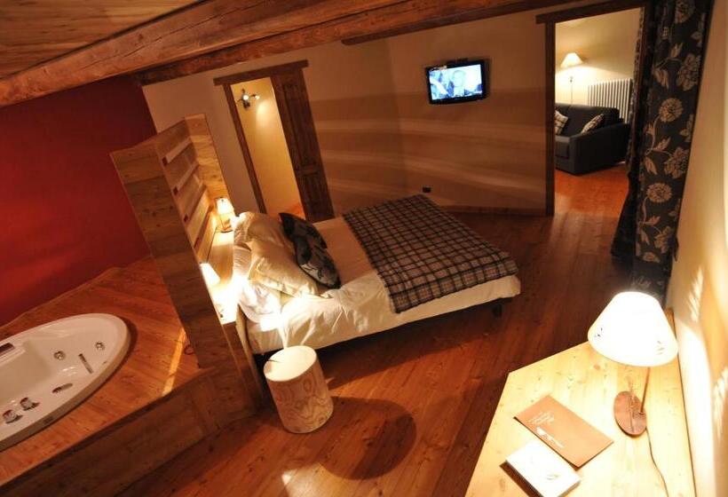 Люкс с гидромассажем, La Madonnina Del Gran Paradiso Wellness
