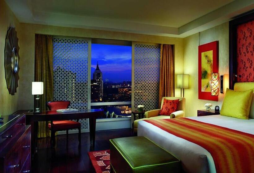 クラブルーム, The Ritz   Carlton, Bangalore
