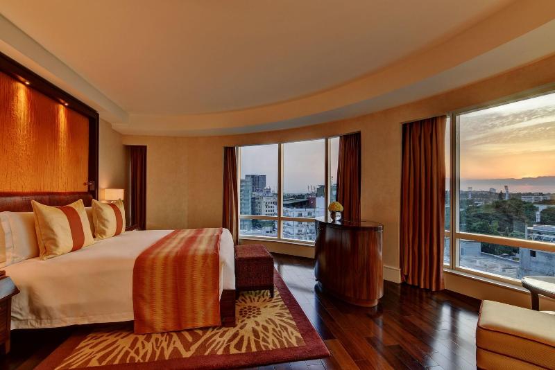 클럽 스위트, The Ritz   Carlton, Bangalore