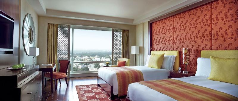 디럭스 룸, The Ritz   Carlton, Bangalore