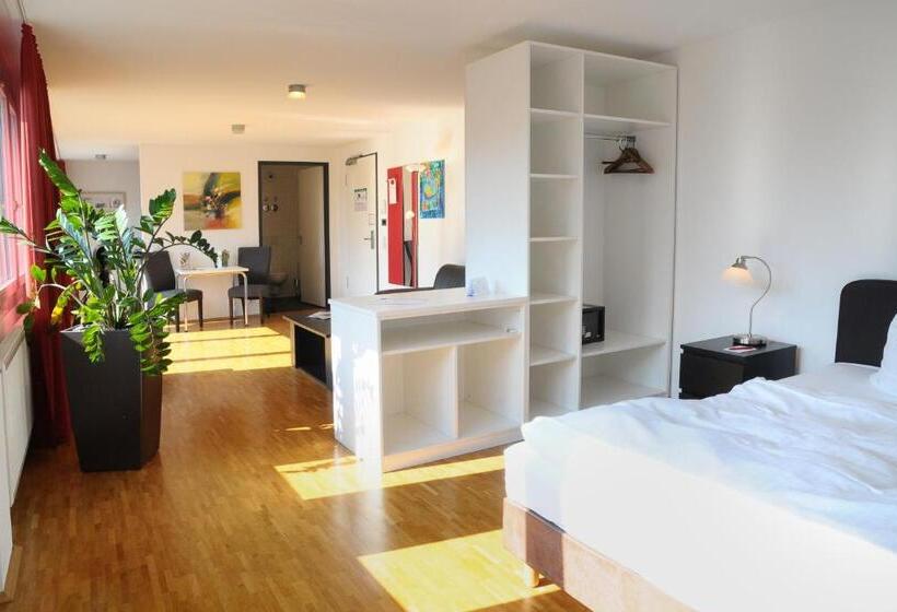 Апартаменты Комфорт 1 Спальня, Seeger Living Comfort Downtown