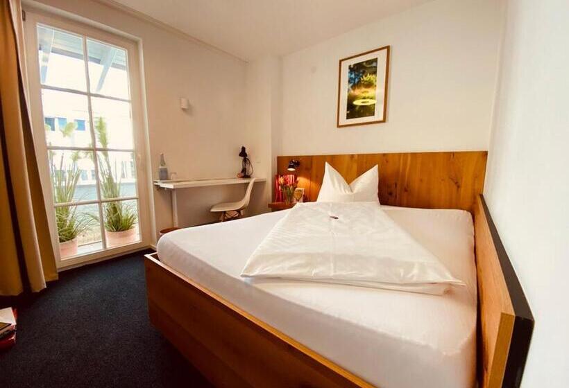 싱글 디럭스 룸, Stadthotel Waldhorn