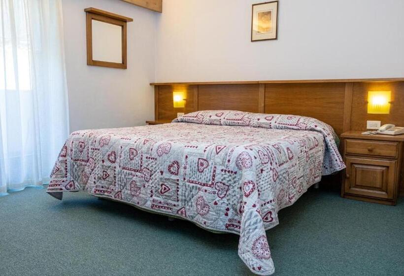 اتاق استاندارد, Wellness Hotel Dolomia