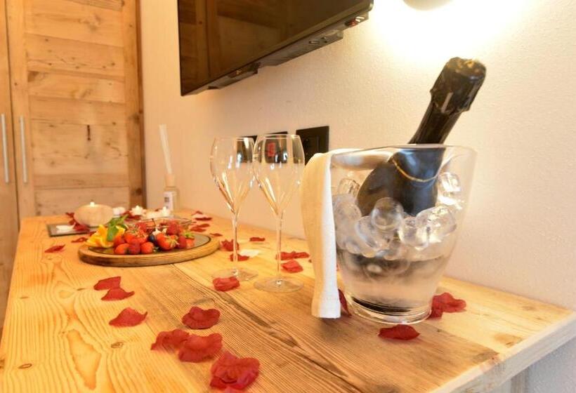 سوییت جونیور, Wellness Hotel Dolomia