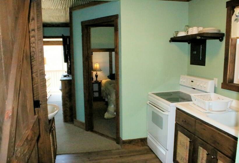 Хижина, Lynnhurst Family Resort