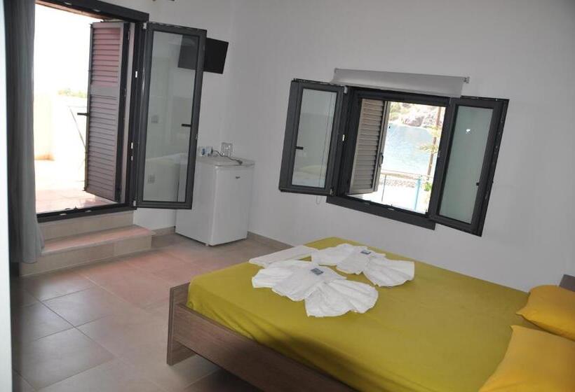 수피리어 룸, Paralia Guest House