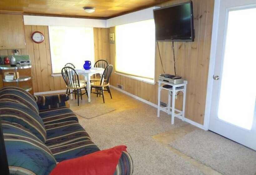 Дом 1 Спальня, Beachfront Mutiny Bay Cabin