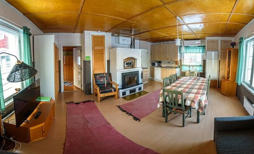 Апартаменты Семейные 1 Спальня, Holiday Village Kuukiuru