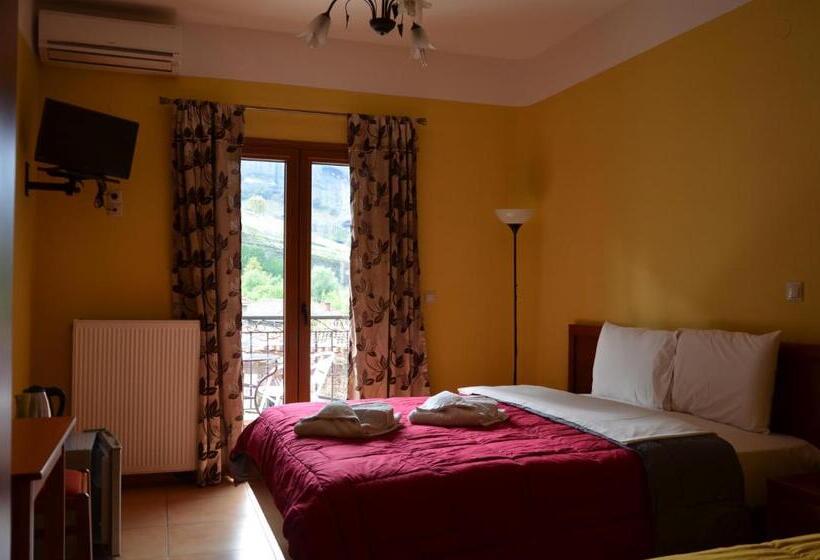 חדר סטנדרטי לשלושה עם נוף, Guesthouse Lithos