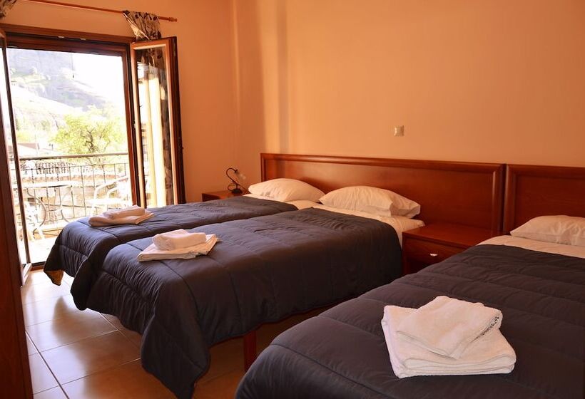 חדר סטנדרטי לשלושה עם נוף, Guesthouse Lithos