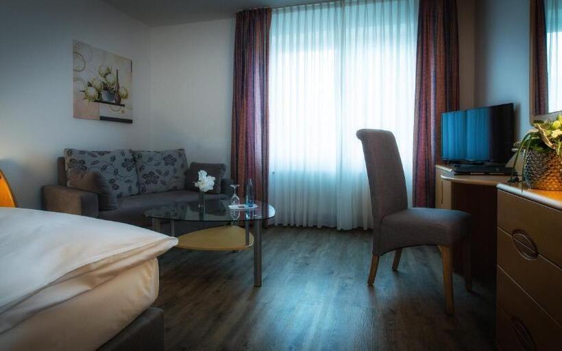 Quarto Estandar Individual, Pfalzer Hof