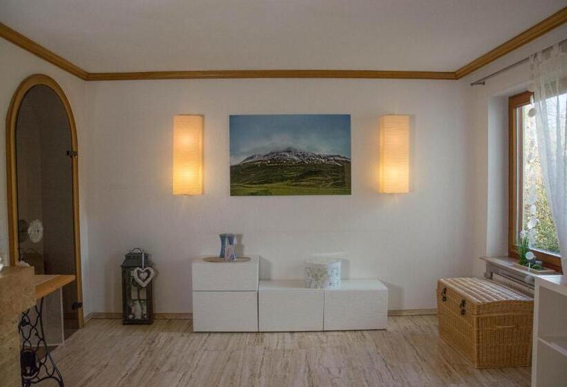 Апартаменты 2 Спальни, Landhotel Sonneneck   Breuna Im Naturpark