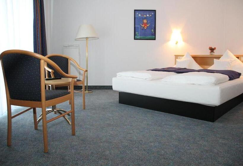 Четырехместный Номер Стандарт, Trip Inn Hotel Zum Riesen Hanau