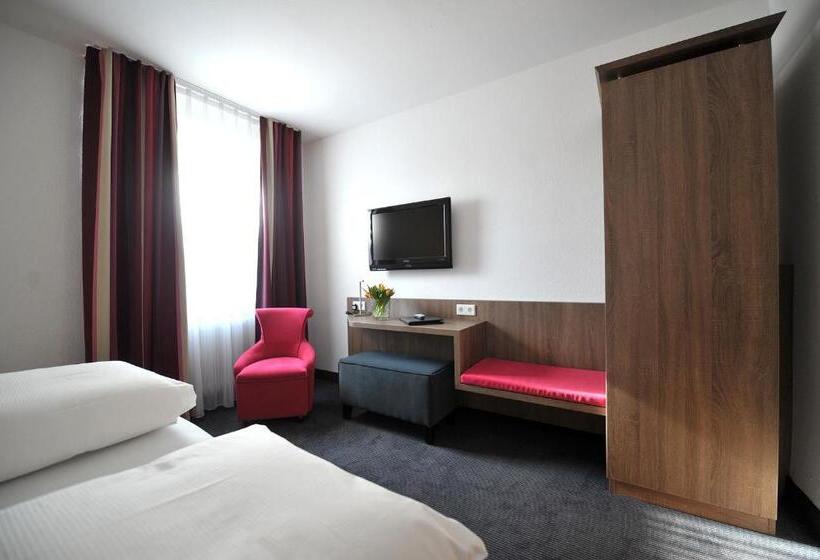 Номер Комфорт, Cityhotel Hessischer Hof