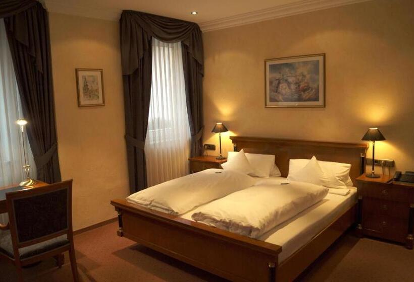 Quarto Estandar, Kronprinz