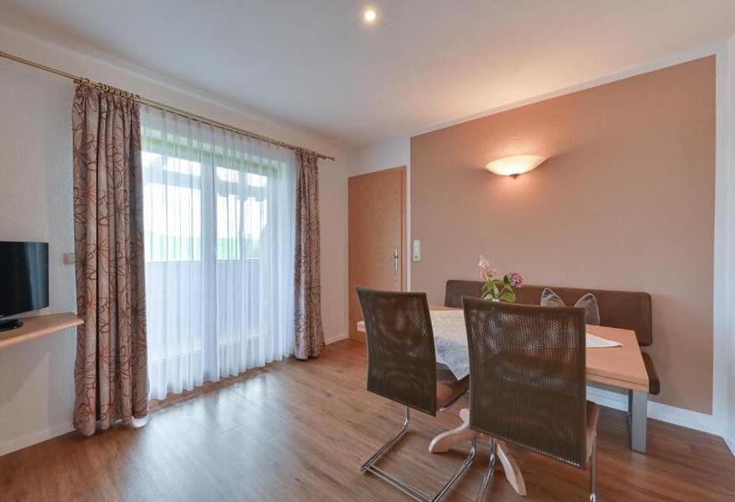 Семейные Апартаменты, Landhaus Grobert
