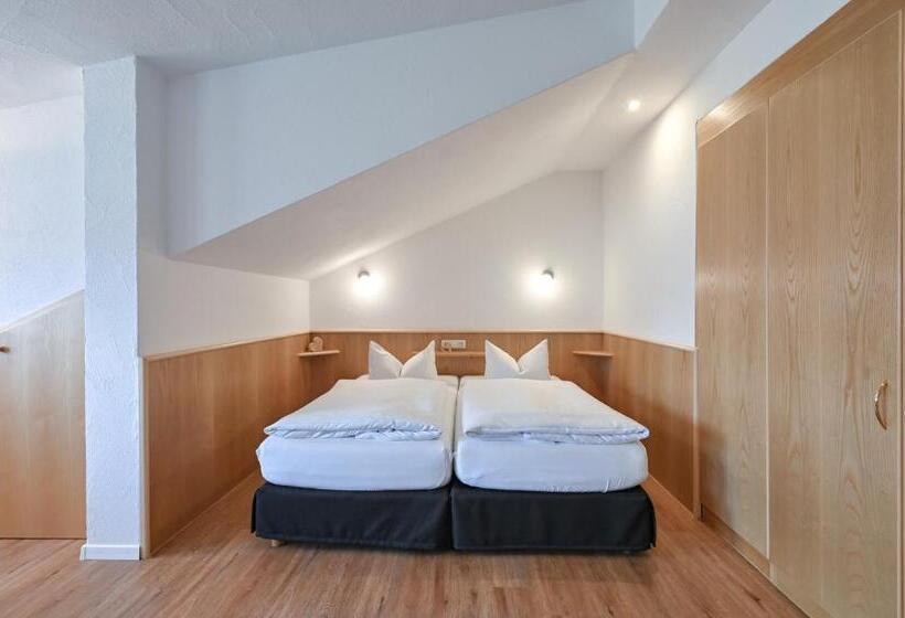 Семейные Апартаменты, Landhaus Grobert