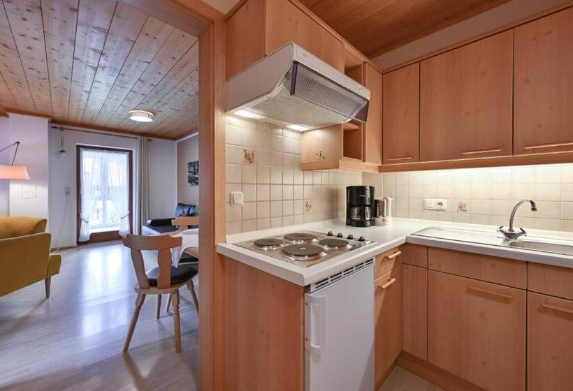 Апартаменты 1 Спальня с Балконом, Landhaus Grobert