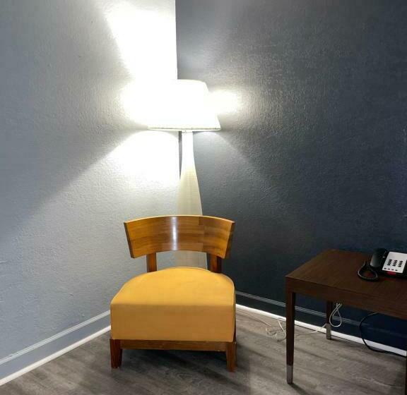 חדר סטנדרט שתי מיטות זוגיות, Suburban Studios By Choice Hotels   Award Winning   New 2024   Walk To Eateries & Grocery   Ultra Sp