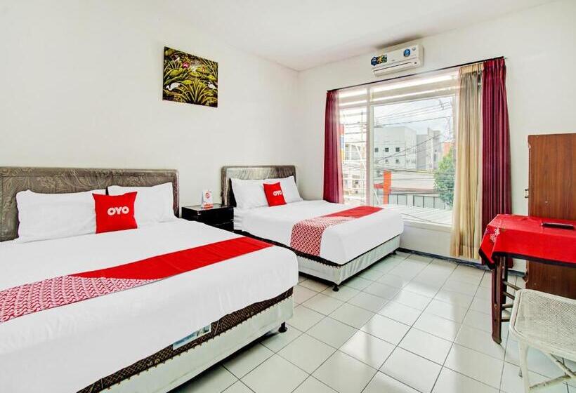 اتاق لوکس خانوادگی, Live Homestay By Oyo Rooms