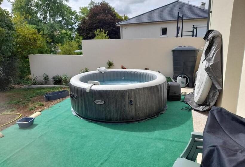 Номер Стандарт, Chez Viviane