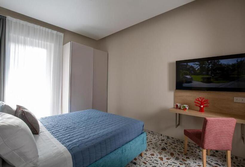 Апартаменты 1 Спальня Нижний Этаж, Elegance Riccione