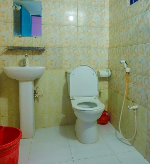 Economy Quadruple Room, City International Green Road