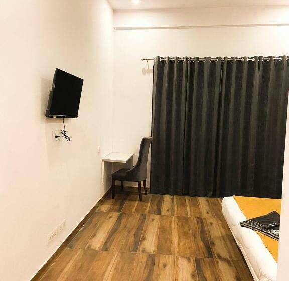 Трехместный Номер Классика, Oyo 91606  Daffodils Inn