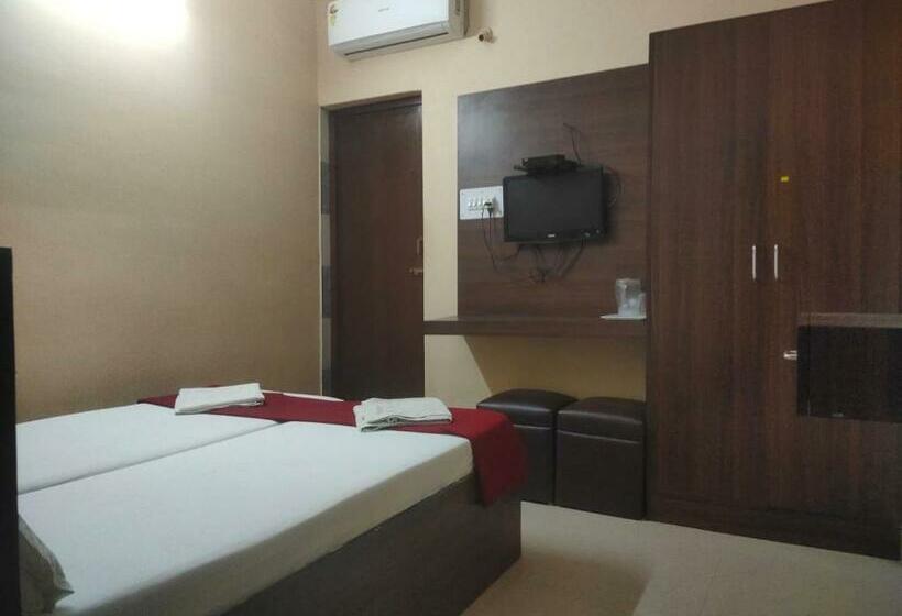 اتاق لوکس, Plaza Guest House