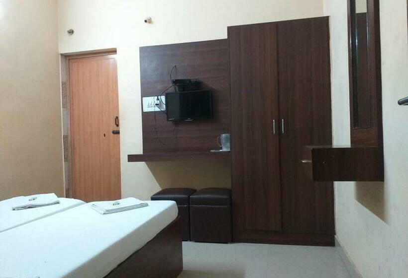 اتاق استاندارد, Plaza Guest House