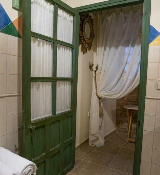 Номер Стандарт, La Aldaba, Antigua Casa De Labor