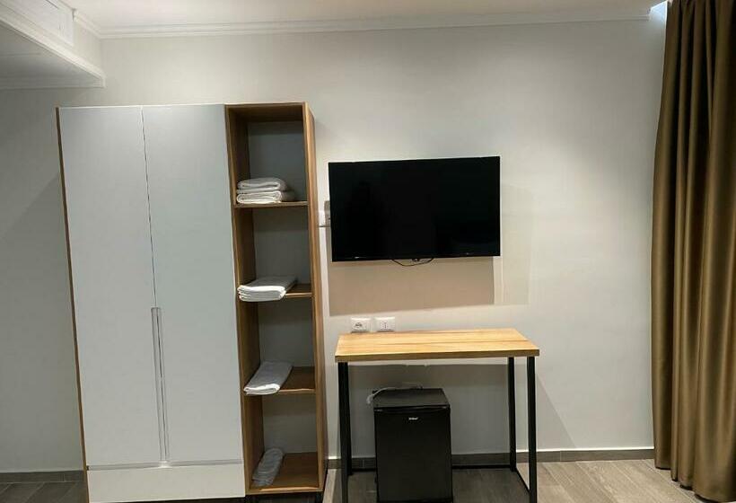Номер Стандарт Трехместный, Adria
