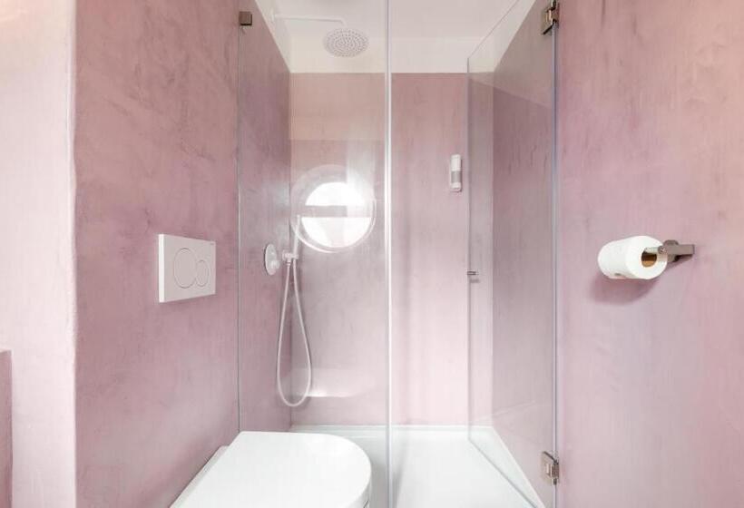 エコノミールーム, Rainbow Suites By Olala Homes
