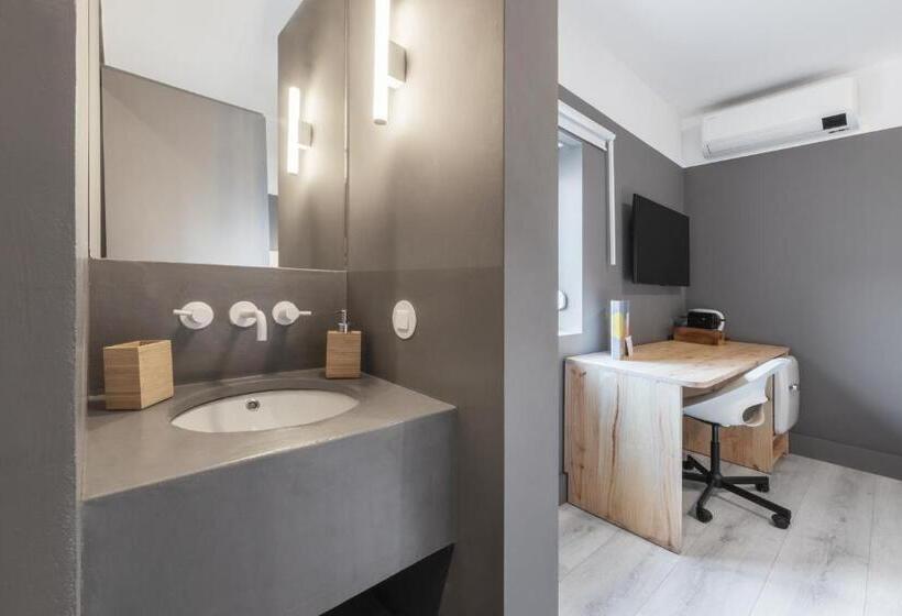 スタンダードルーム, Rainbow Suites By Olala Homes