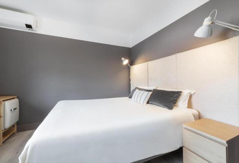 スタンダードルーム, Rainbow Suites By Olala Homes