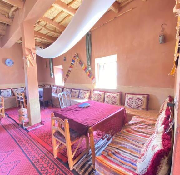 Номер Стандарт, Auberge Restau Tombouctou