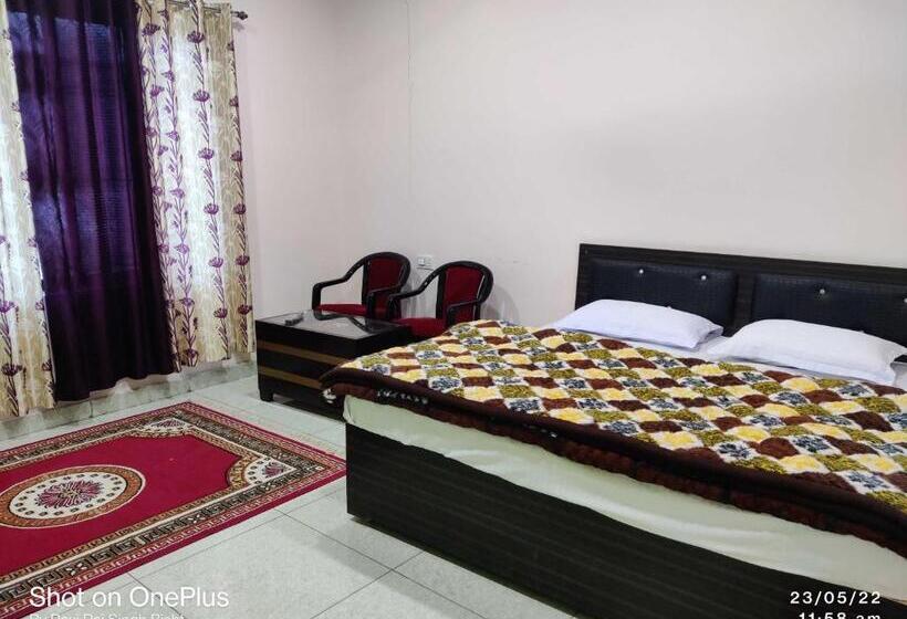 三人经典房间, Oyo 89839  Mohani Inn And Banquet