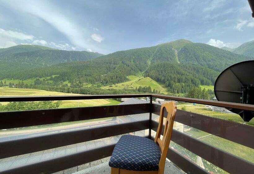 Номер Стандарт с Балконом, Restaurant Gommerhof