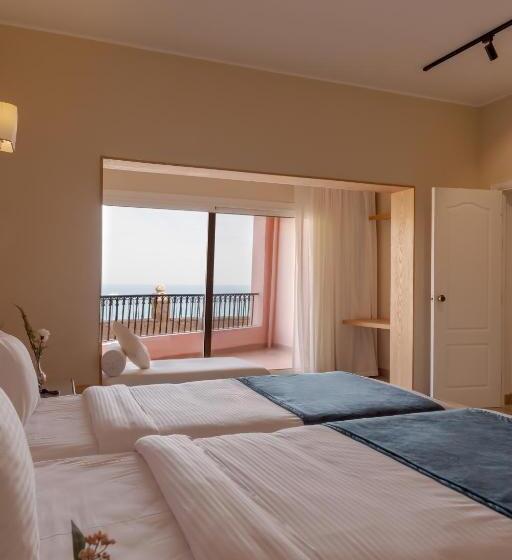 اتاق لوکس با چشم‌انداز دریا, La Siesta Hotel Al Sokhna