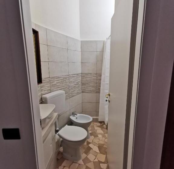 اتاق استاندارد, Affittacamere Sciacchithouse