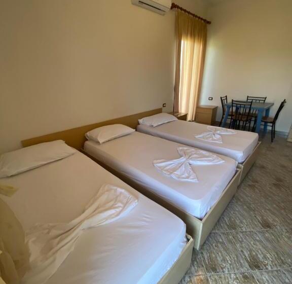 Quarto Familiar, Grey Villa