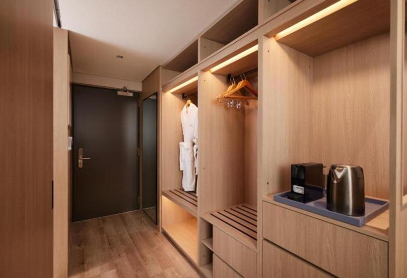 Номер Deluxe Вид на Море, Citadines Connect Hari Busan