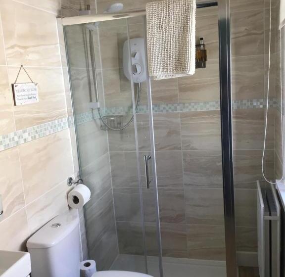 اتاق خانوادگی, Calm Sea Guesthouse